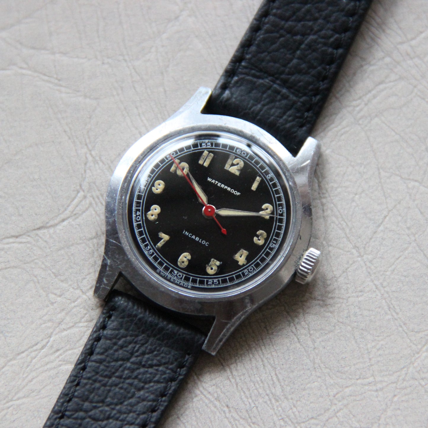 1940er-Militäruhr „Wasserdicht“ aus dem Zweiten Weltkrieg