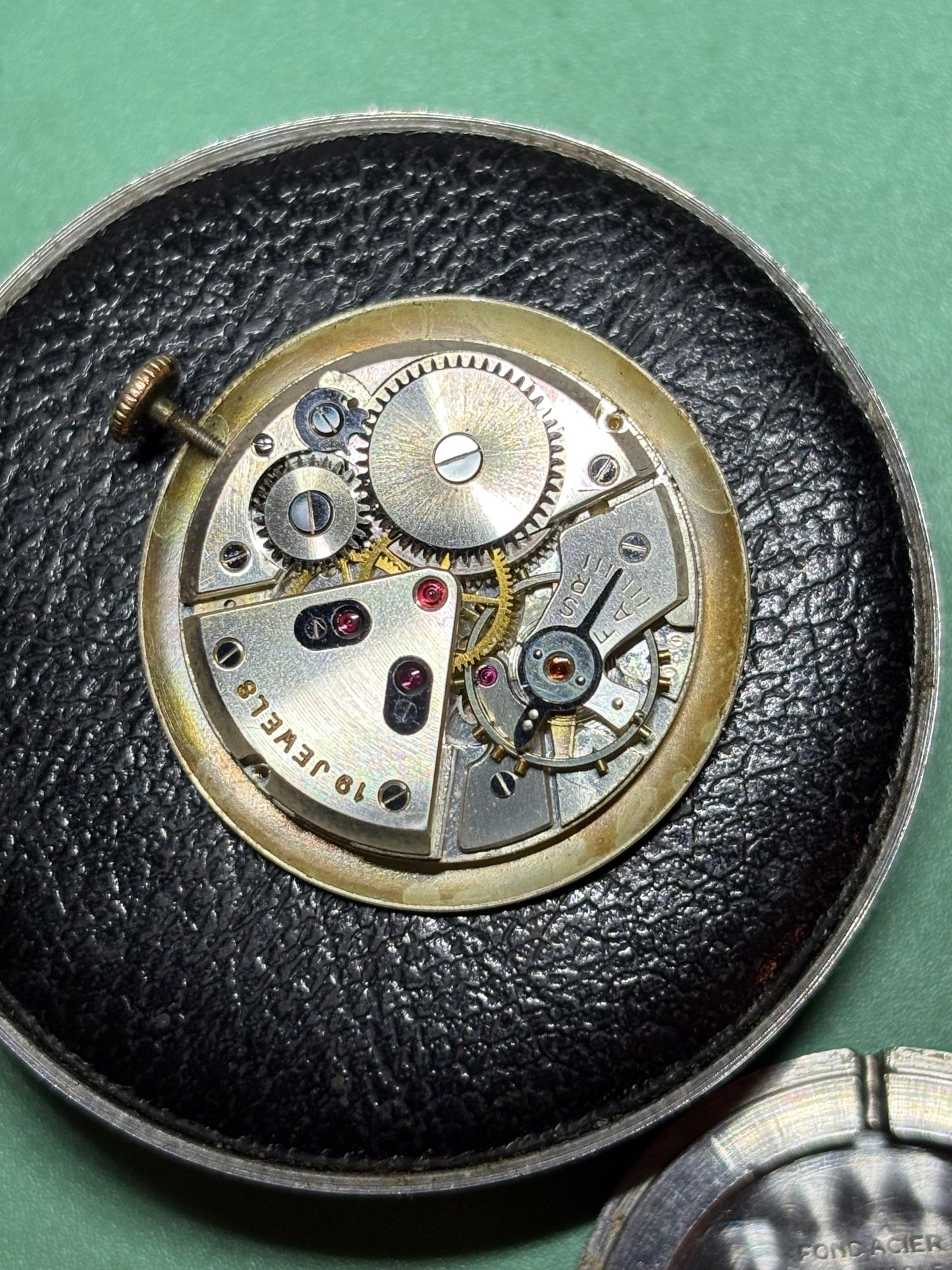 Baume & Mercier – Années 1950 – Plaqué Or – Style Art Déco