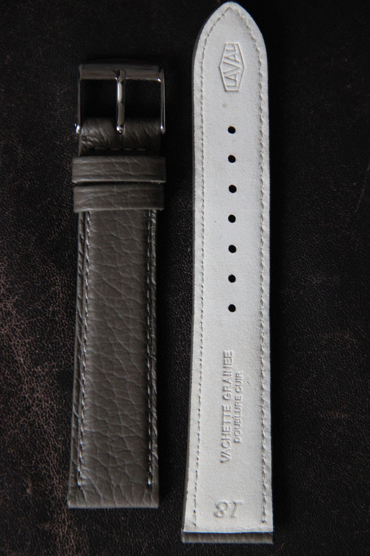 Bracelet montres cuir de vachette qualité supérieure, aspect grainé, couture ton sur ton, kaki