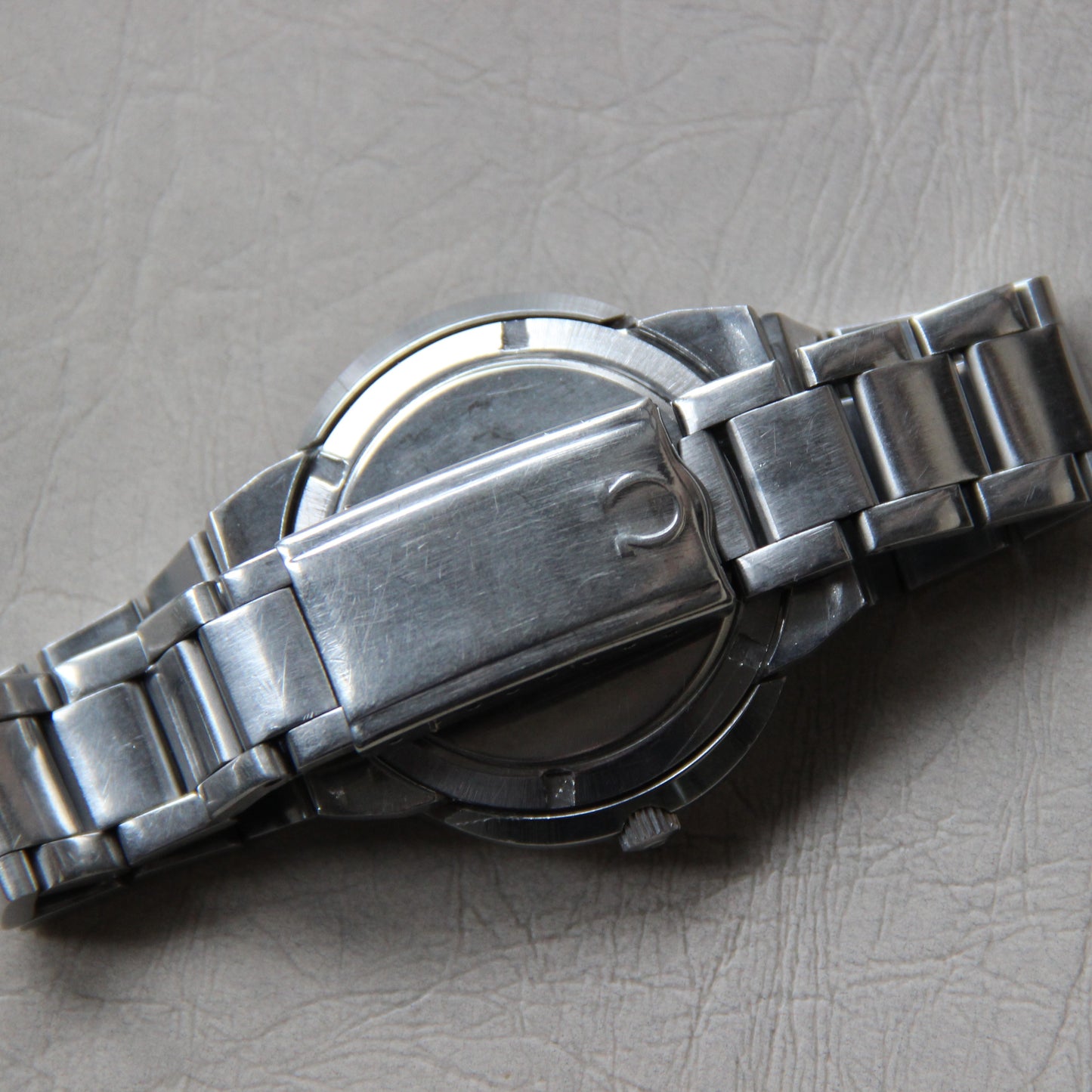 Omega Genève Dynamic Référence 135033 calibre 601 de 1969