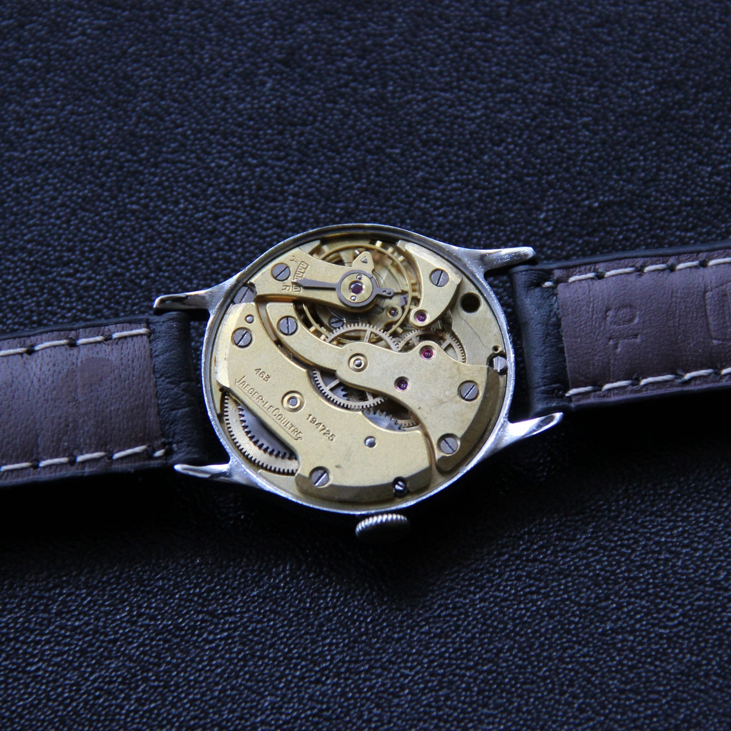 Jaeger Lecoultre Military Calibre 463 1940's (revised)