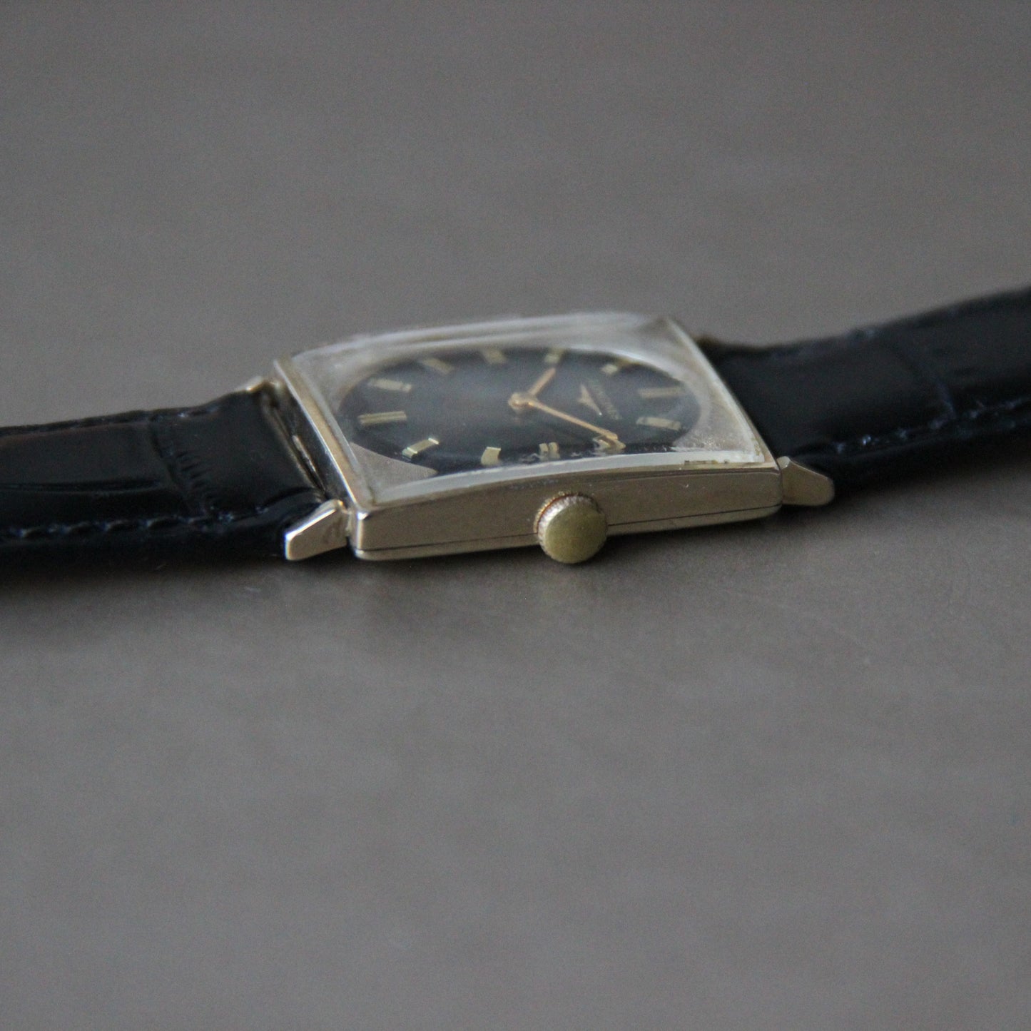 Longines Tank Marché Américain Calibre 528 De 1974