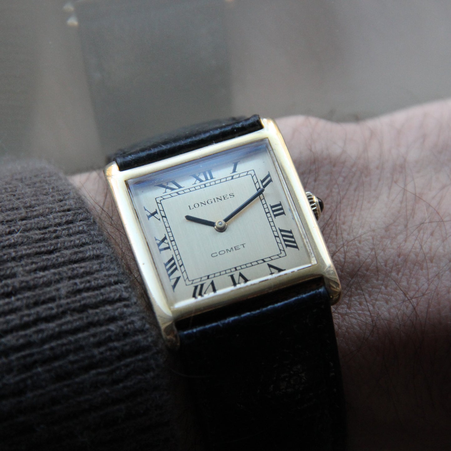 Longines Comet Tank Jumbo plaquée or 1970's avec boîte