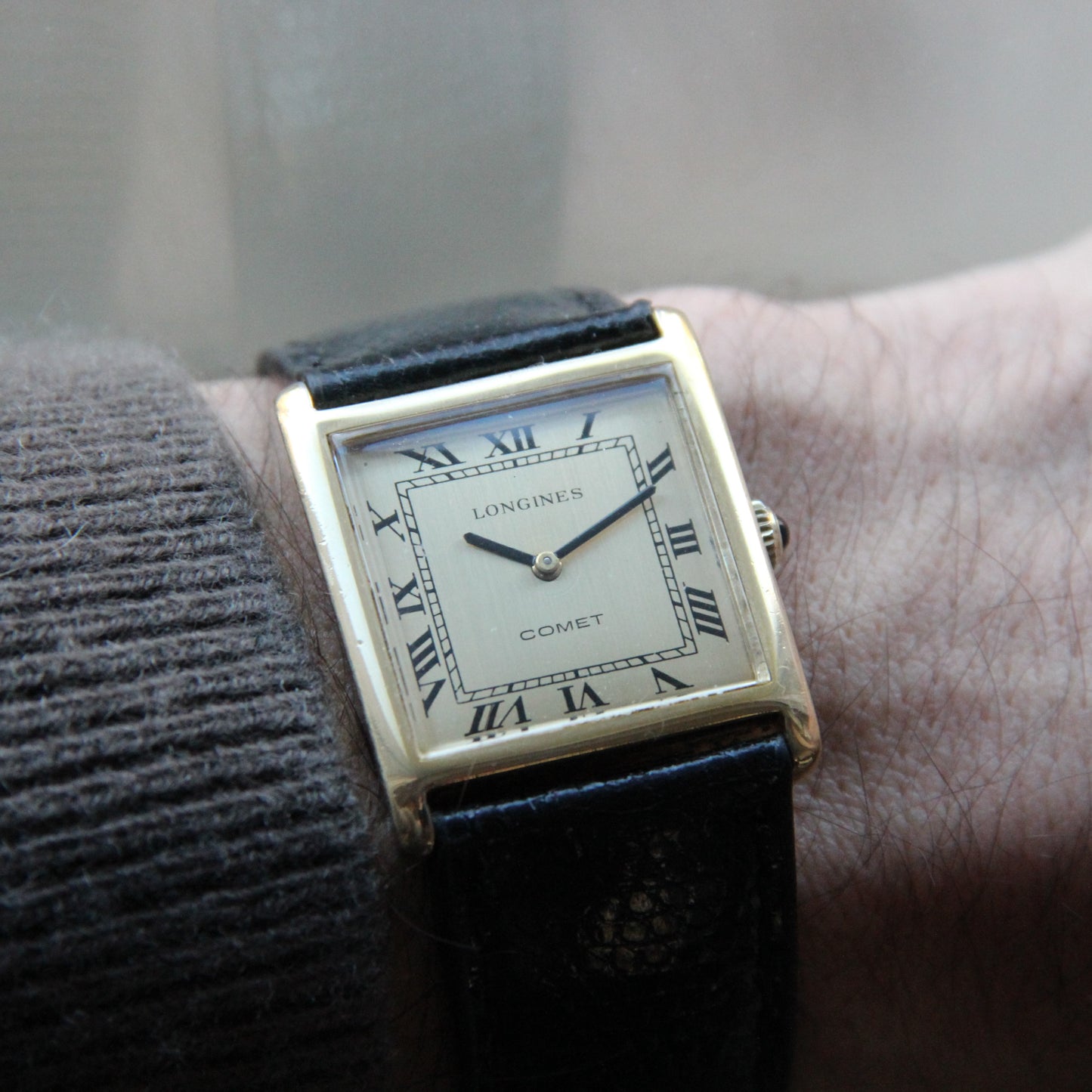 Longines Comet Tank Jumbo plaquée or 1970's avec boîte