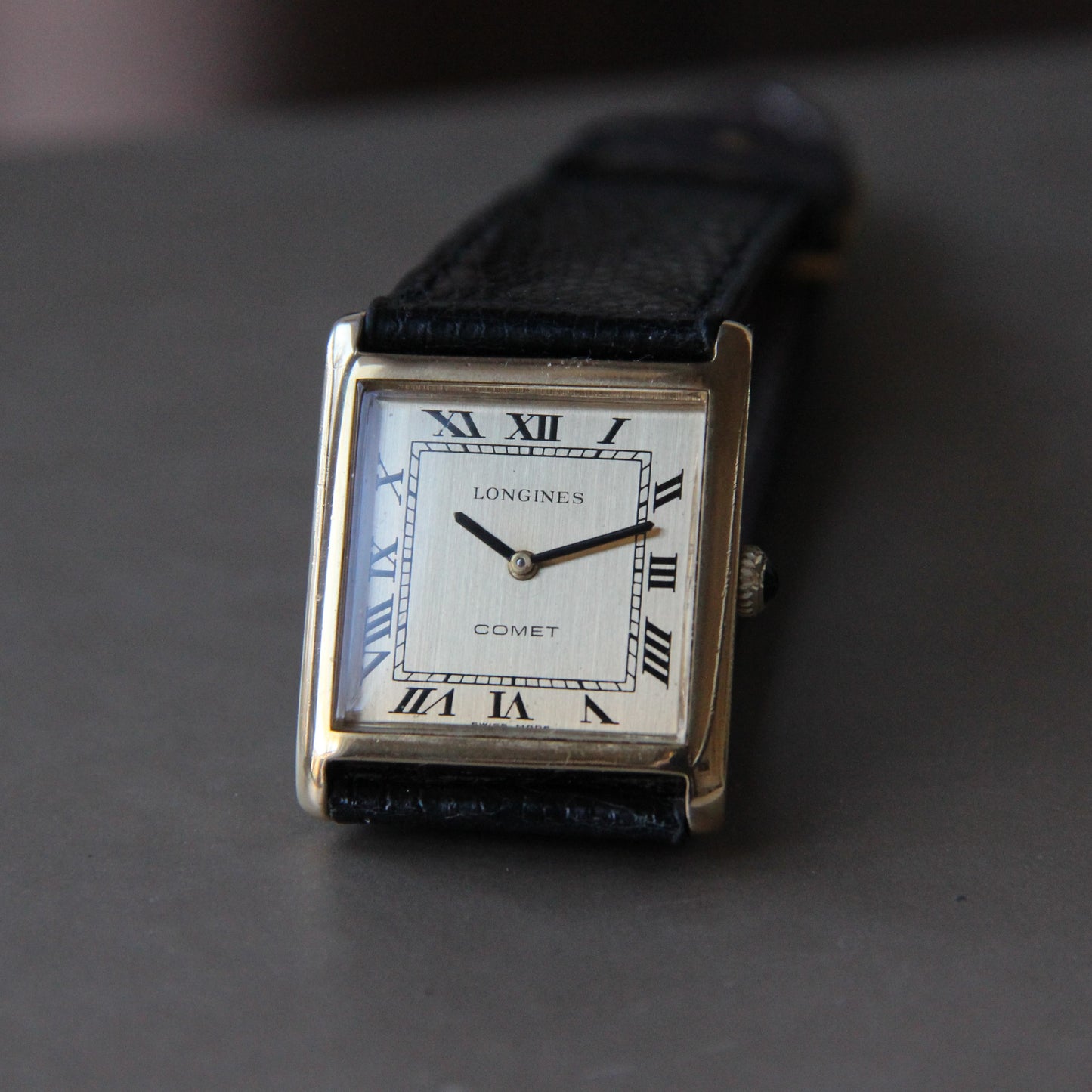 Longines Comet Tank Jumbo plaquée or 1970's avec boîte