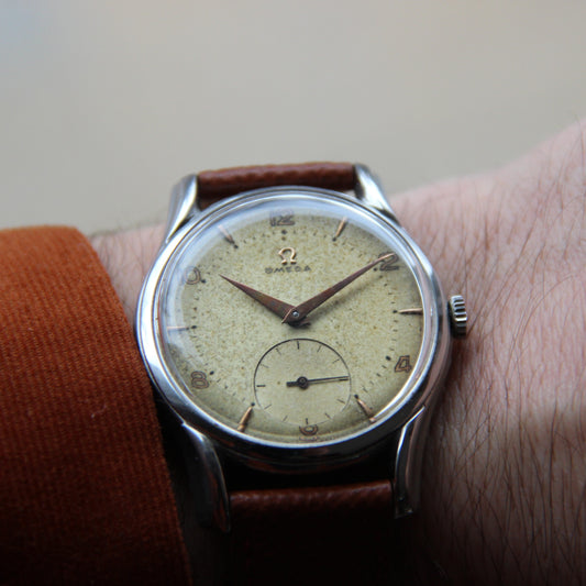 Omega Calatrava reference 2487 6 caliber 265 from 1947